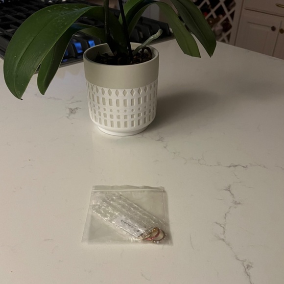 BAUBLE BAR - 3 Stackable Rings - Red, White & Blue - Picture 5 of 5